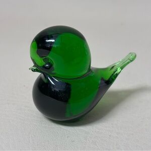 GREEN GLASS BIRD SWEDEN SCANDINAVIAN ART PAPERWEIGHT FIGURINE 3.5" X 2.5"
